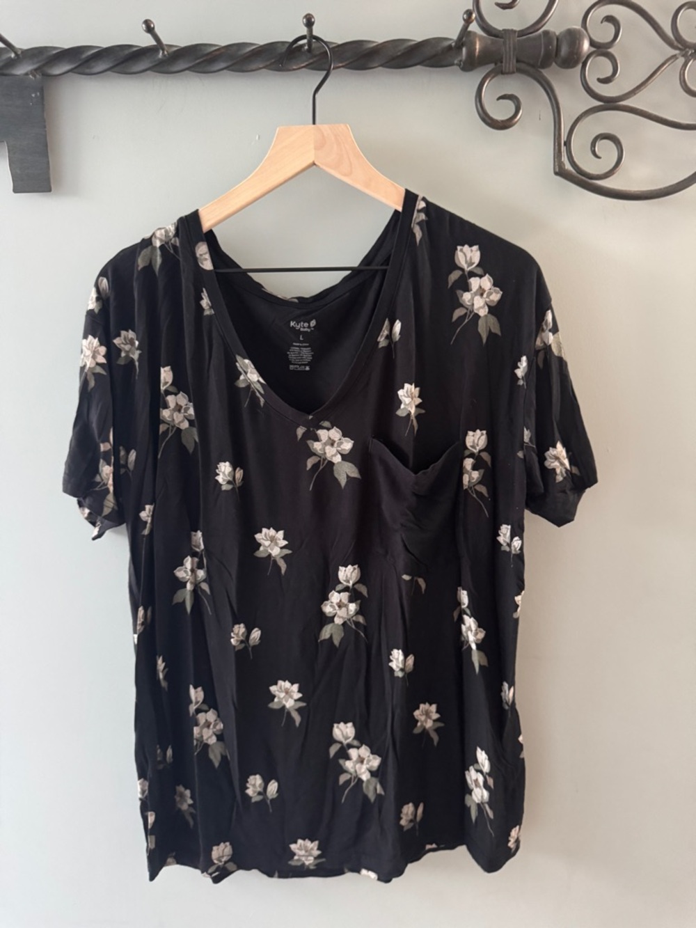 Kyte Black Magnolia Floral V-Neck Pocket Tee